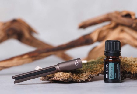 Картинка Набор doTERRA «Городской дзен» диффузор для авто со смесью Баланс, 5 мл от магазина IQ-Robot