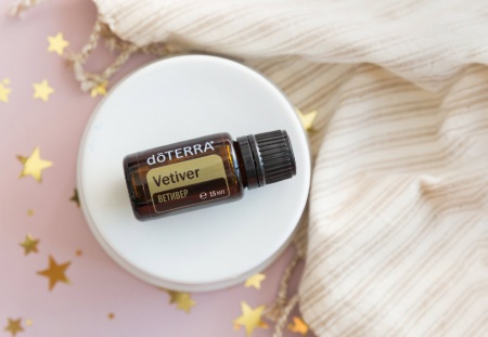 Картинка Эфирное масло doTERRA Ветивер, Vetiver, 15 мл от магазина IQ-Robot
