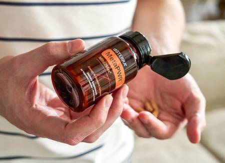 Картинка doTERRA MetaPWR Mito2Max, Комплекс для повышения энергии и выносливости, 60 капсул от магазина IQ-Robot