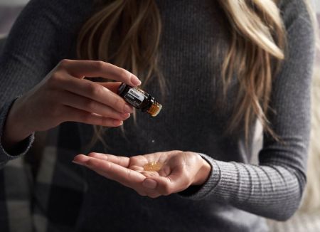 Картинка Эфирное масло dōTERRA Мелисса, Melissa, 5 мл от магазина IQ-Robot