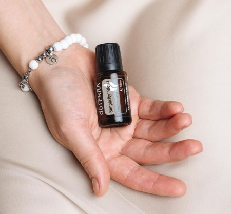 Картинка Набор dōTERRA «Тихая радость» аромабраслет + смесь «Симплисити» (15 мл) от магазина IQ-Robot