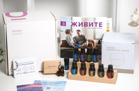 Картинка Набор эфирных масел doTERRA «Эфирный дом», 9х15 мл и 1х5 мл с диффузором и подставкой от магазина IQ-Robot