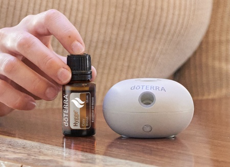 Картинка Набор doTERRA портативный диффузор Bubble с датчиком движения и смесь Hygge, 15 мл от магазина IQ-Robot