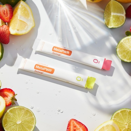 Картинка doTERRA MetaPWR Recharge (земляника лесная) смесь для приготовления электролитного напитка, 30 саше по 10 мл от магазина IQ-Robot